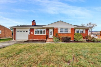 5708 Halcun Dr, Roanoke, VA 24019