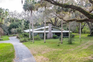 249 SE Tuscawilla Rd, Micanopy, FL 32667