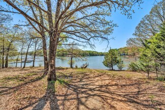 5A Bluewater Dr, North Shore, VA 24121