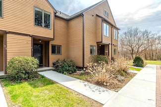 575 Bridge Rd Unit 9-6, Northampton, MA 01062
