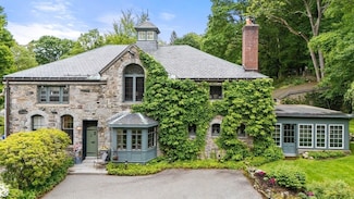 74 Warren St, Newton Center, MA 02459
