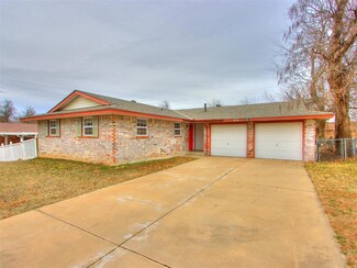 9305 NE Stardust Ln, Oklahoma City, OK 73130