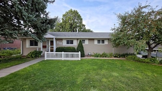 516 W 36th St, Kearney, NE 68845