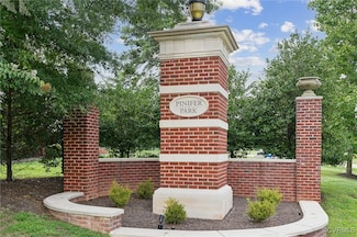 11400 Pinifer Park Ct, Midlothian, VA 23113