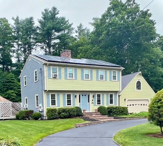 27 Mattapoisett Rd, Acushnet, MA 02743