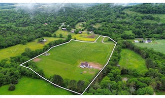178 Wilburn Hollow Rd, Riddleton, TN 37151