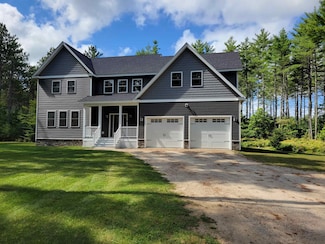 16 Ghia St, Fryeburg, ME 04037