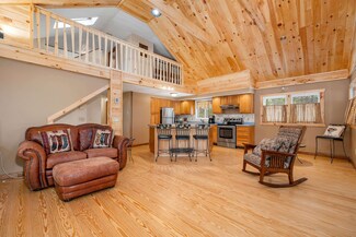 173 Waukewan St, Meredith, NH 03253