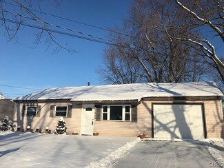 7899 Pegler Blvd, Bridgeport, NY 13030