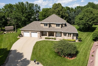 1201 Morningside Cir, Marshall, MN 56258