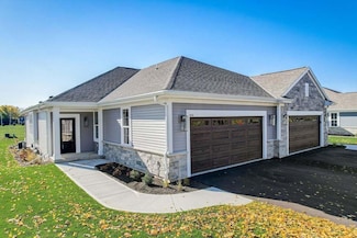 510 Hickory Hollow Rd Unit 301, Waterford, WI 53185