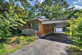 1916 Cornell Ave, Edwardsville, IL 62025