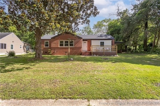 116 Brookwood Ave, Fayetteville, NC 28301