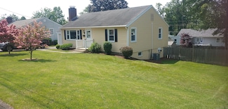 92 Sumac St, West Haven, CT 06516