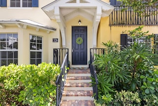326 Tuxedo Ln, West Palm Beach, FL 33401