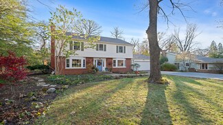 4801 White Oak Ave, Rockford, IL 61114
