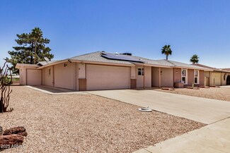 10330 W Cameo Dr, Sun City, AZ 85351