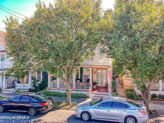72 Heck Ave, Ocean Grove, NJ 07756