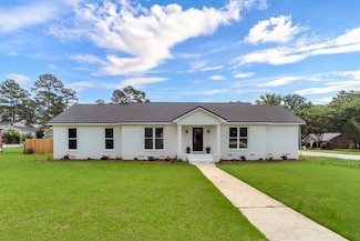 2200 Chapman Dr, Albany, GA 31707