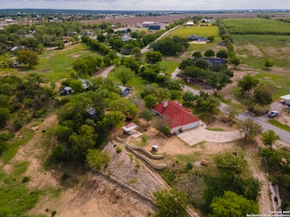 503 Lower Lacoste Rd, Castroville, TX 78009