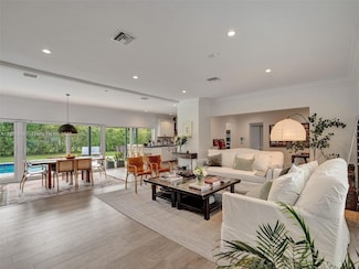 13555 SW 74th Ave, Miami, FL 33156