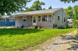 202 Sharon Ave, Marshalltown, IA 50158