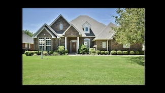 910 910 Willow Bend Dr, Marlow, OK 73055