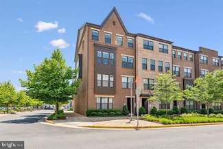 45157 Kincora Dr, Sterling, VA 20166