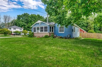 147 Maple Ave, Medina, NY 14103