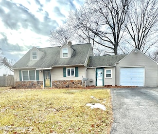 1017 Horvath St, Schenectady, NY 12303