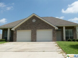 816 Twin Oaks Dr, Temple, TX 76504