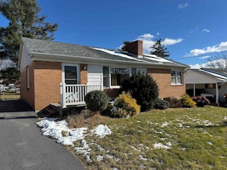 209 George St, Staunton, VA 24401