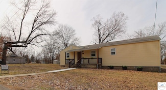 140 Magoon St, Osceola, MO 64776