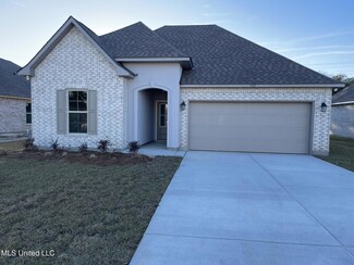 833 Ahoy Dr, Biloxi, MS 39532