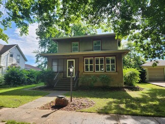 612 Cherry St, Lakefield, MN 56150