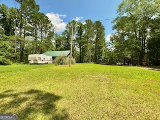 90 Howard Rd, Senoia, GA 30276