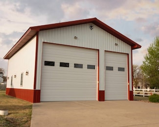 2 Blaine St, Atwood, KS 67730