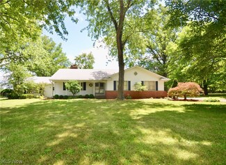 543 Rothrock Rd, Copley, OH 44321