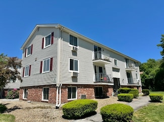 4 Royal Dane Dr Unit 19, Marshfield, MA 02050