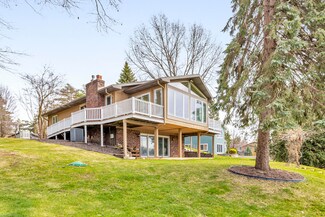 177 Pine Hill Lake Dr, Horton, MI 49246