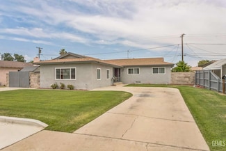 2200 Carol Place, Bakersfield, CA 93304