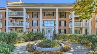 5601 Carriageway Dr Unit 110, Rolling Meadows, IL 60008