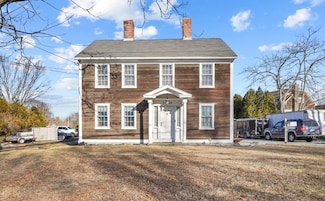 1382 Hope St, Bristol, RI 02809