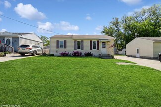 2013 E 39th Ct, Des Moines, IA 50317