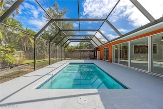 71 Mentor Dr, Naples, FL 34110