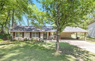 3860 Delray Ln, Northport, AL 35473