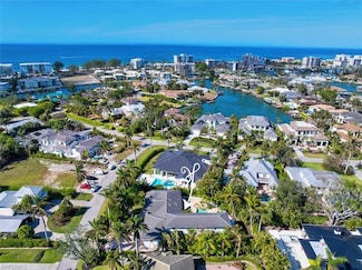 405 Rudder Rd, Naples, FL 34102
