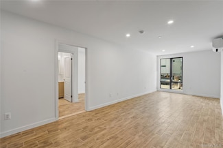 213-41 38th Ave Unit 2B, Flushing, NY 11361
