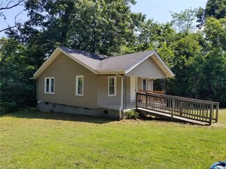 911 Newlin Place, High Point, NC 27260