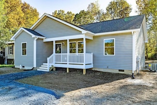 1812 2nd St, Waynesboro, VA 22980
